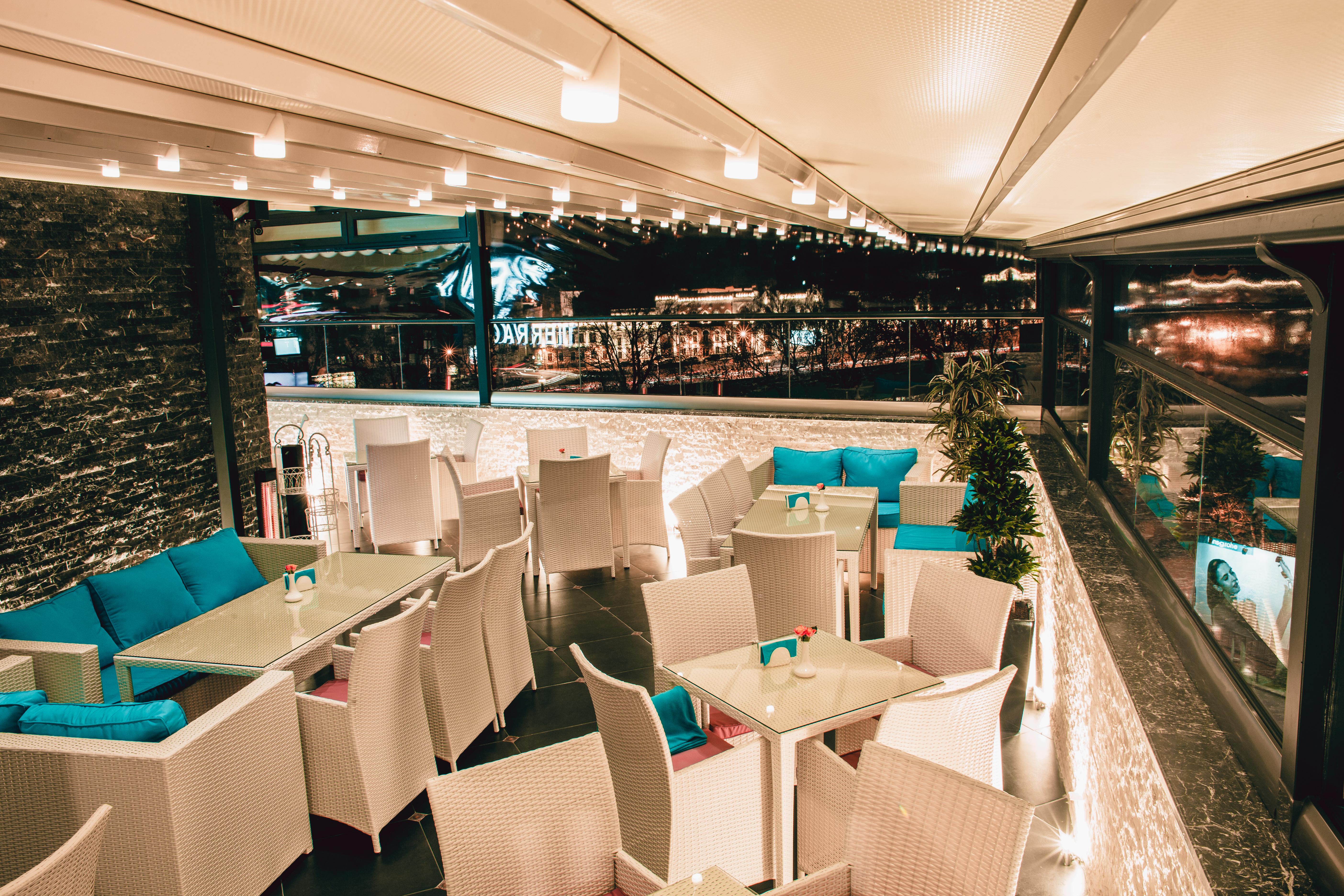 리버 사이드 호텔 츠빌리시 트빌리시 외부 사진 The interior of the restaurant