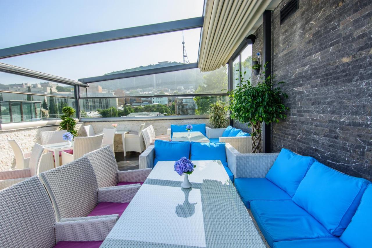 리버 사이드 호텔 츠빌리시 트빌리시 외부 사진 Sky Bar